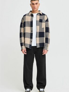 Solid Men’s Navy and Cream Check Button-Down Shirt